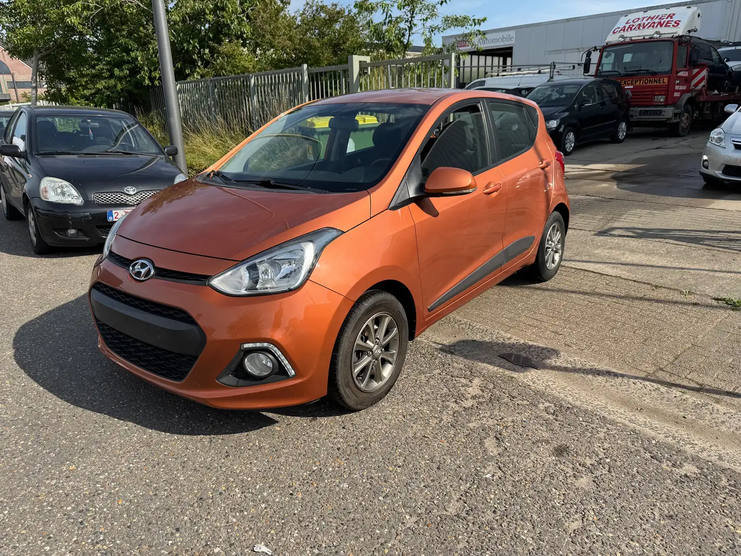Hyundai i10 1.0i Pop Bronze - 1