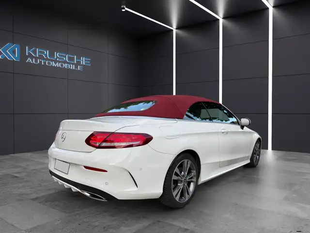 Mercedes-Benz C-Class view 3