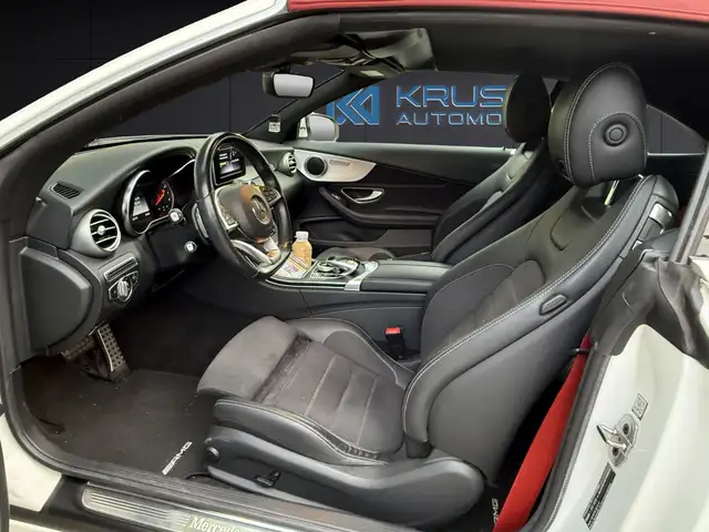 Mercedes-Benz C-Class view 9