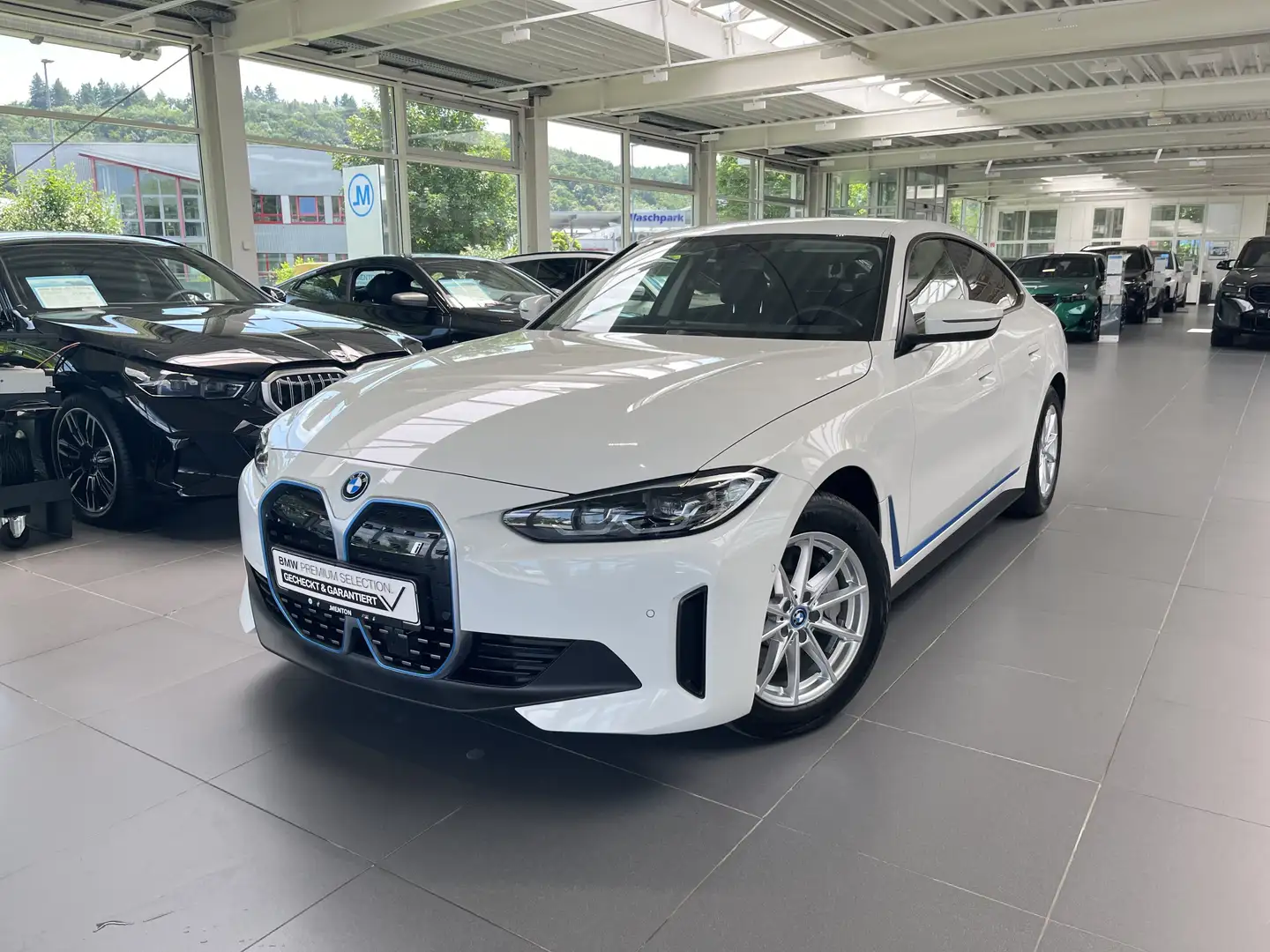 BMW i4 eDrive40 Gran Coupé DAB/LED/Fernlichtass./RFK/Komf Weiß - 2