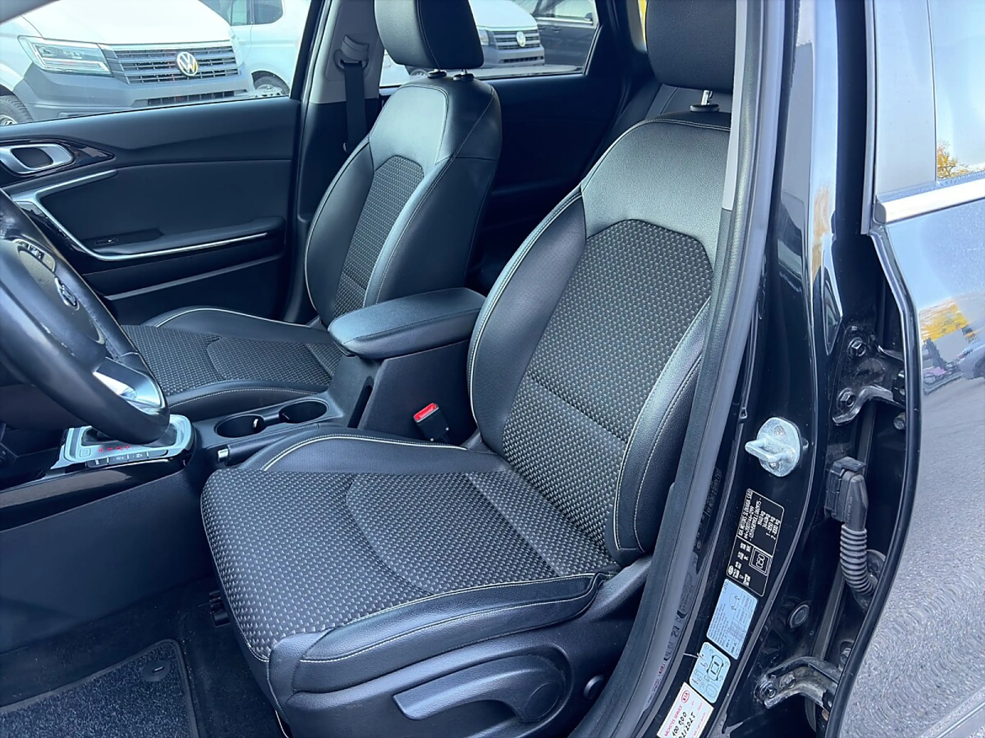 Kia Ceed / cee'd Ceed 1.6 CRDI Gold Autom., — photo 6