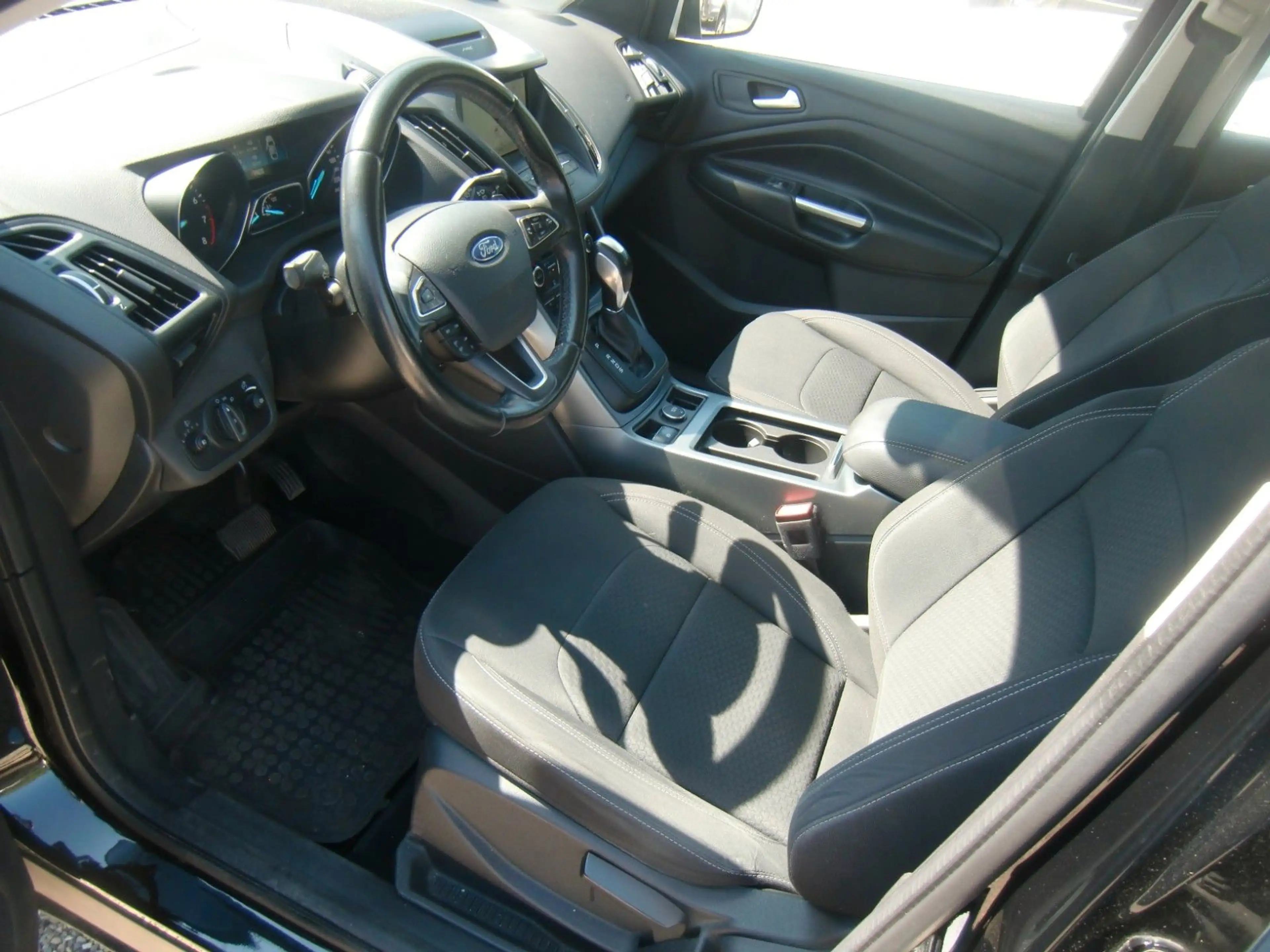 Ford Kuga Cool & Connect/4x4/AHK/Navi/Sitzh/Tempomat — photo 11