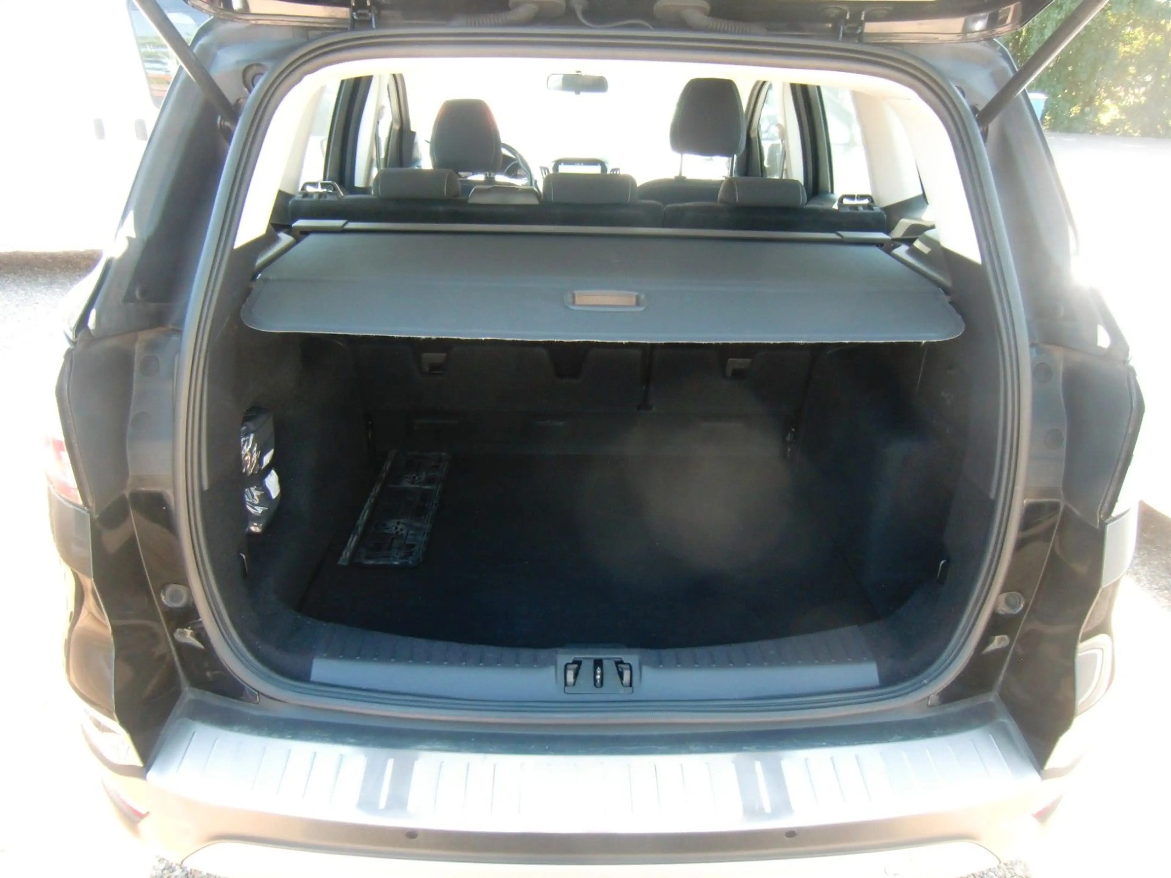 Ford Kuga Cool & Connect/4x4/AHK/Navi/Sitzh/Tempomat — photo 10
