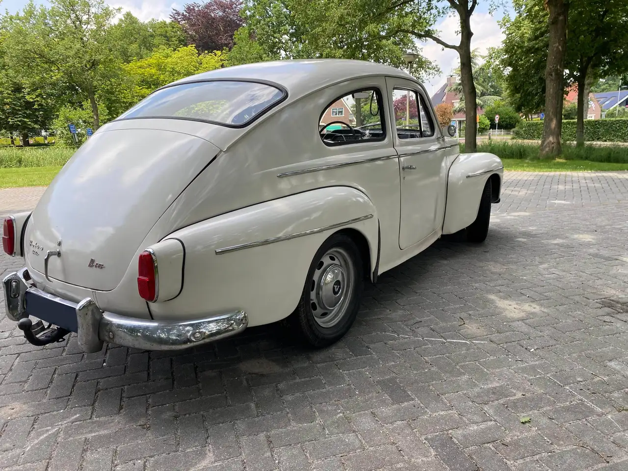 Volvo PV544