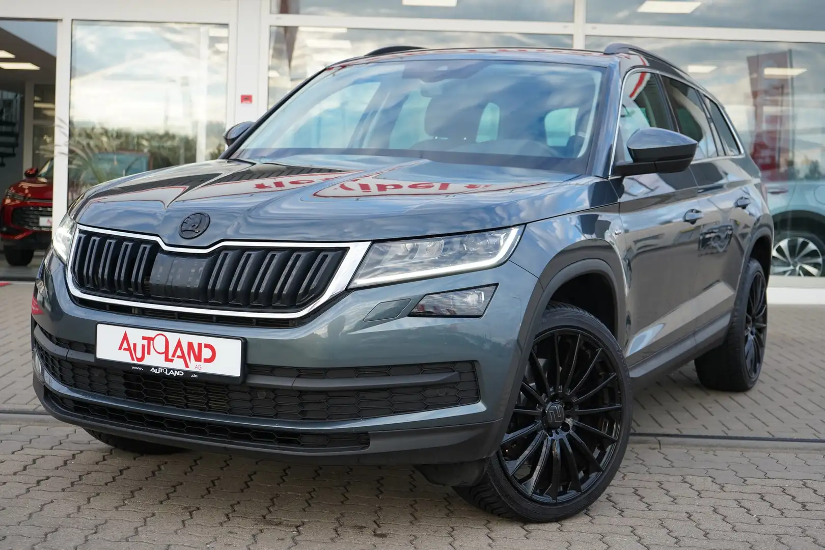 Skoda Kodiaq 2.0 Style 4x4 LED Navi ACC 4x Sitzheizung Gris - 2