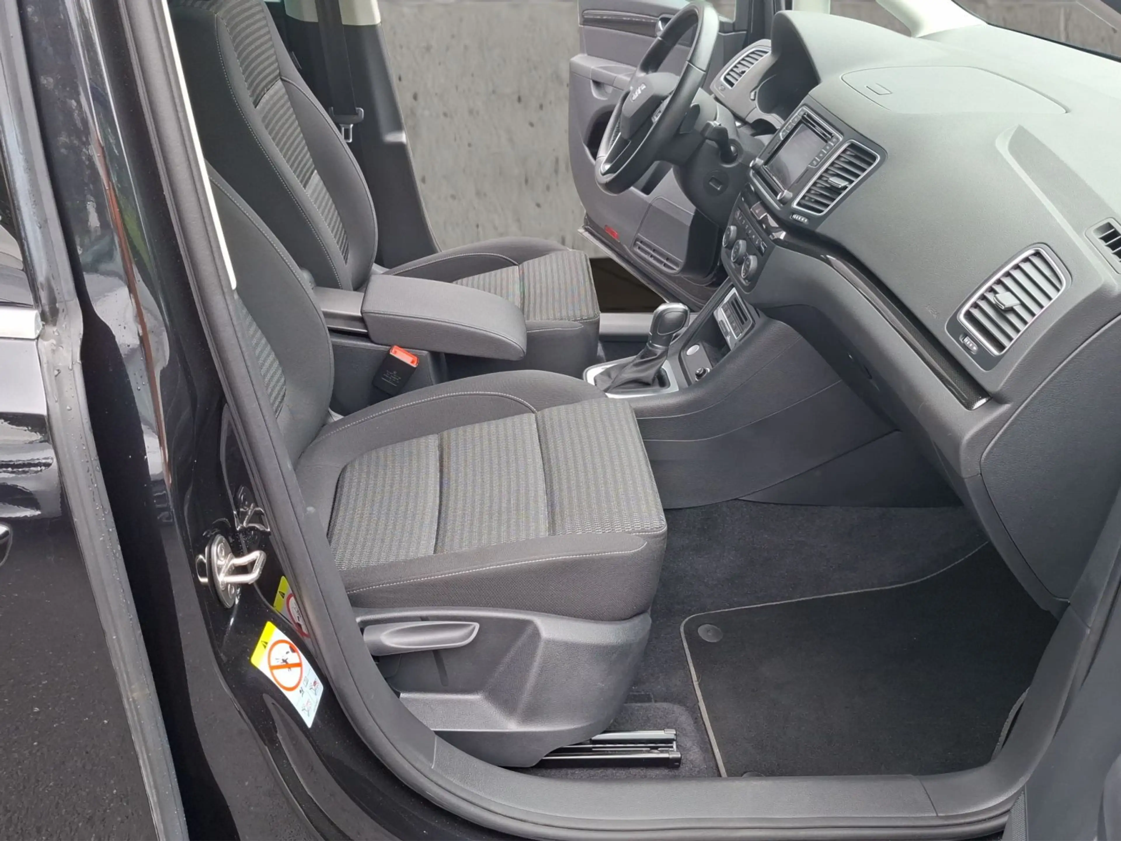 SEAT Alhambra 1.4 TSI 7-Sitzer  Xcellence Automatik, — photo 17