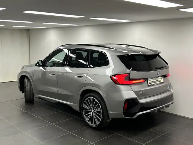 BMW X1 view 3