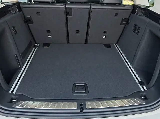 BMW X3 view 14