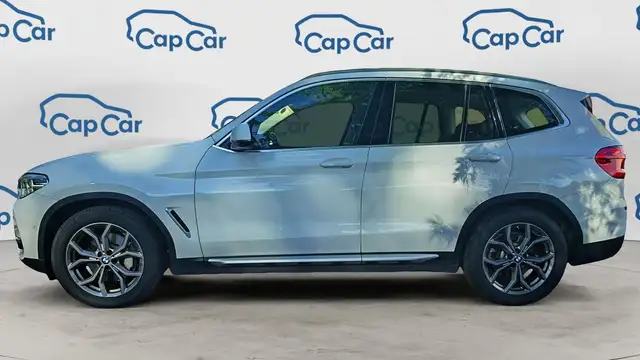 BMW X3 view 2