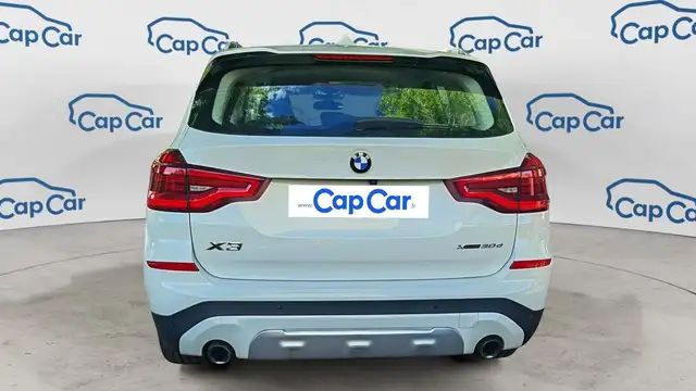 BMW X3 view 3