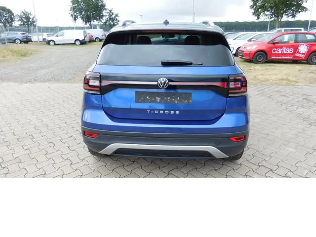 Volkswagen T-Cross view 4