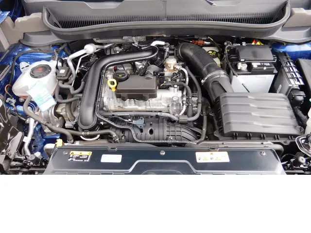 Volkswagen T-Cross view 14