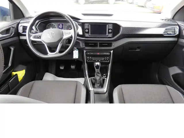 Volkswagen T-Cross view 9