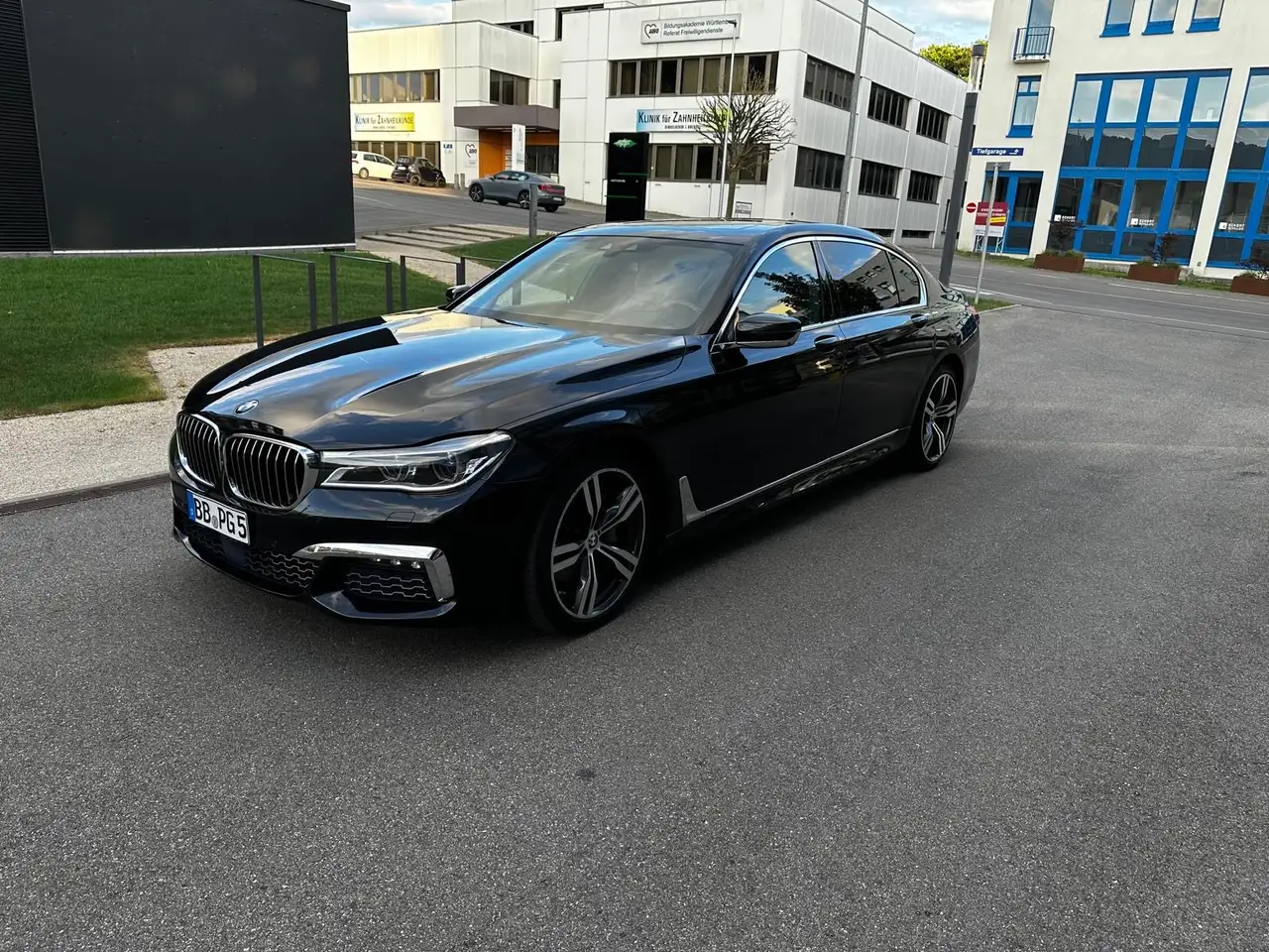 BMW 740