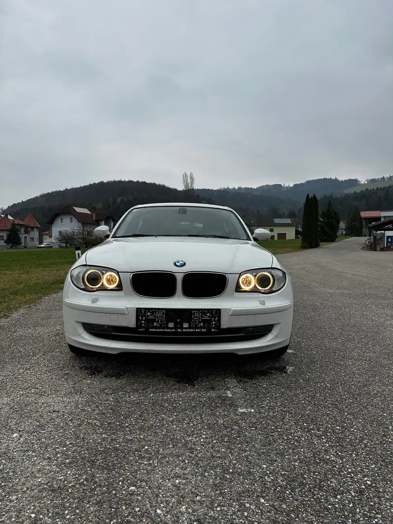 BMW 118 118d Weiß - 1