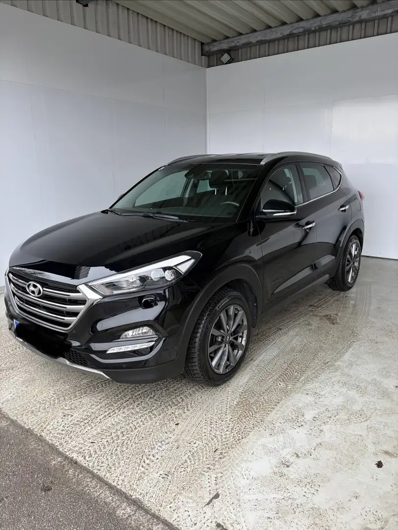 Hyundai TUCSON Tucson 2,0 CRDI 4WD Style Style Schwarz - 1