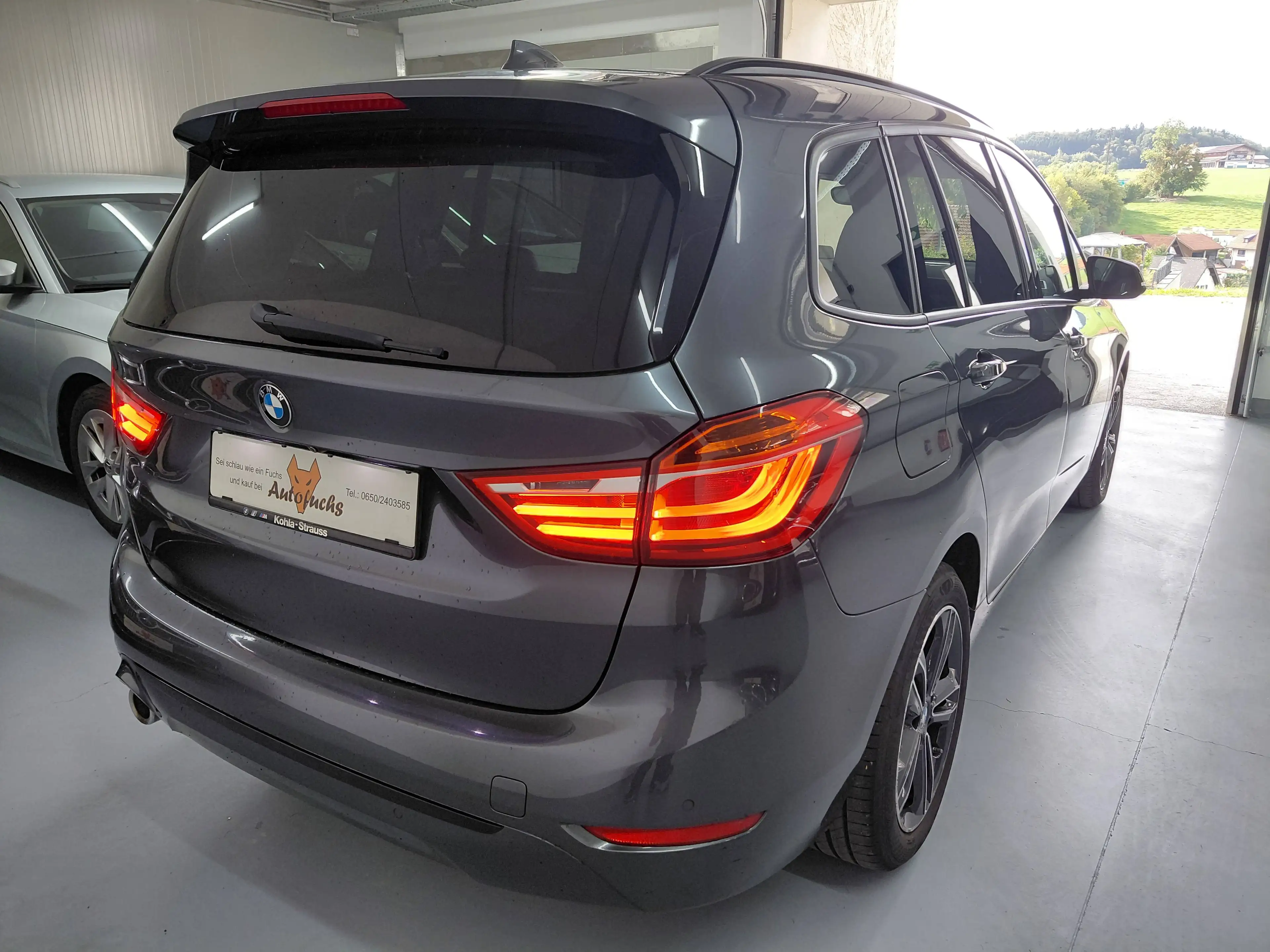 BMW 216 216 d Sport Line * LED, AHK, Kamera, Sportsitze, usw...* — photo 6