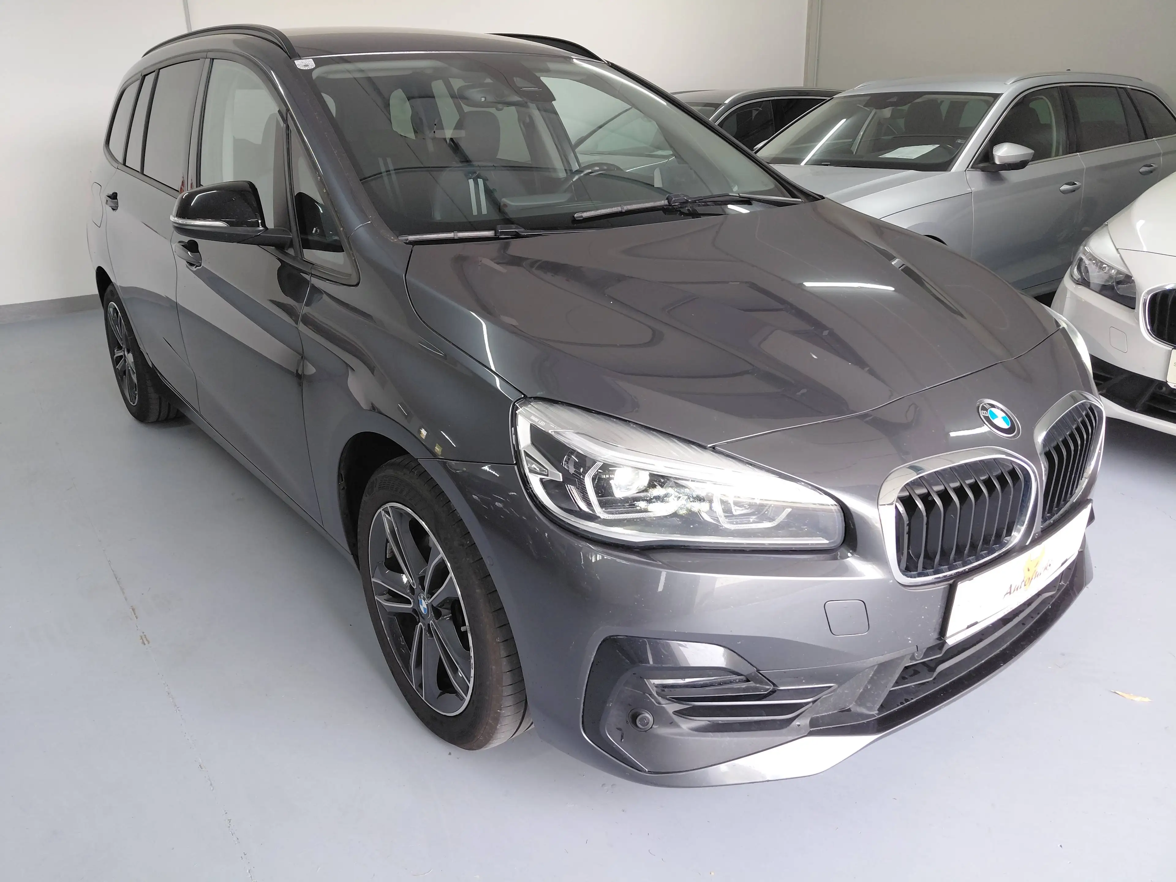 BMW 216 216 d Sport Line * LED, AHK, Kamera, Sportsitze, usw...* — photo 8