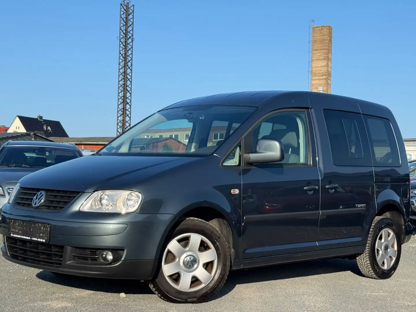 Volkswagen Caddy Life Team 5 SITZER Šedá - 1