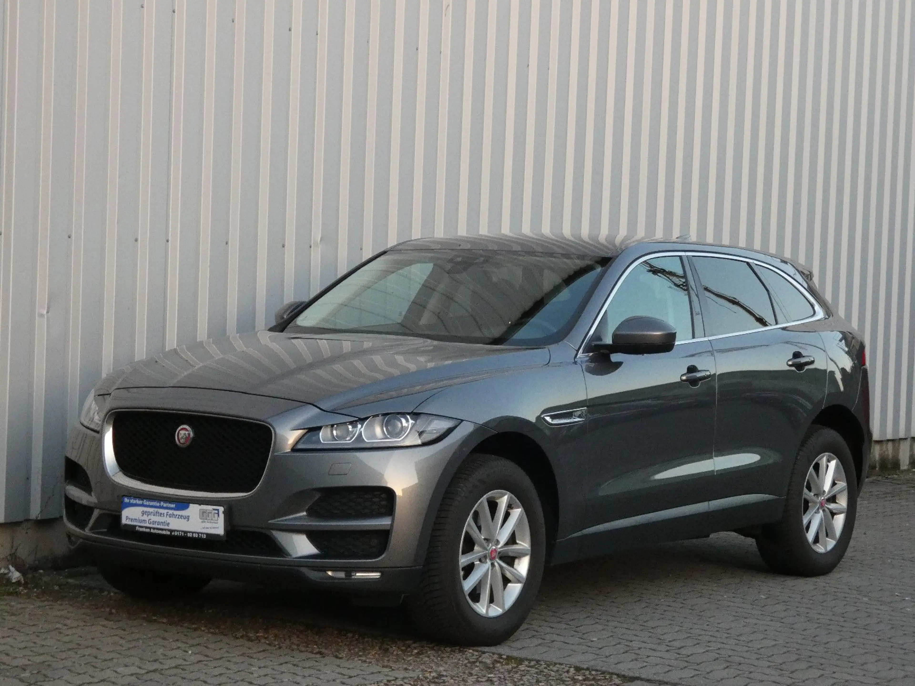 Jaguar F-Pace F-PACE Portfolio AWD-Motor Überholt