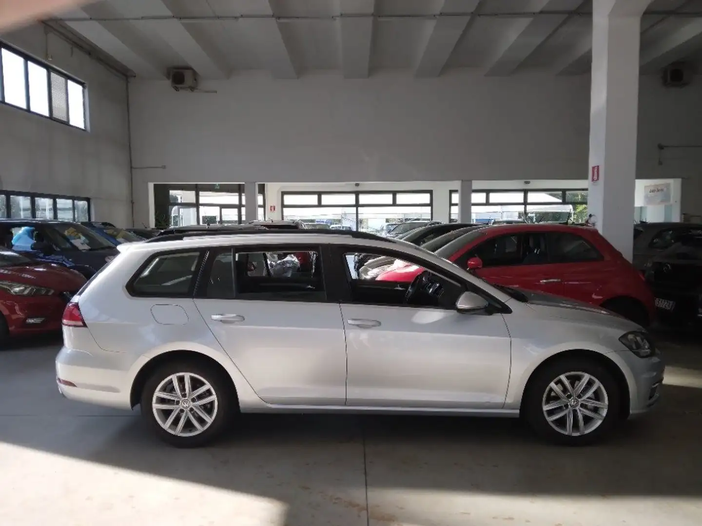 Volkswagen Golf Variant 2.0 TDI DSG Executive BlueMotion Tech. Argento - 2