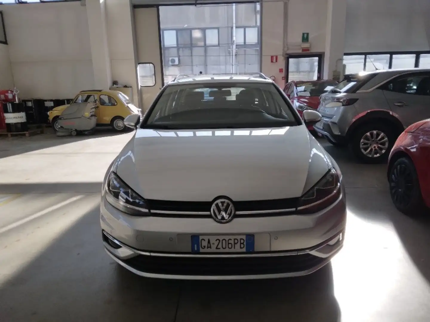 Volkswagen Golf Variant 2.0 TDI DSG Executive BlueMotion Tech. Argento - 1