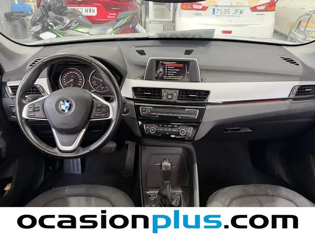 BMW X1 view 6