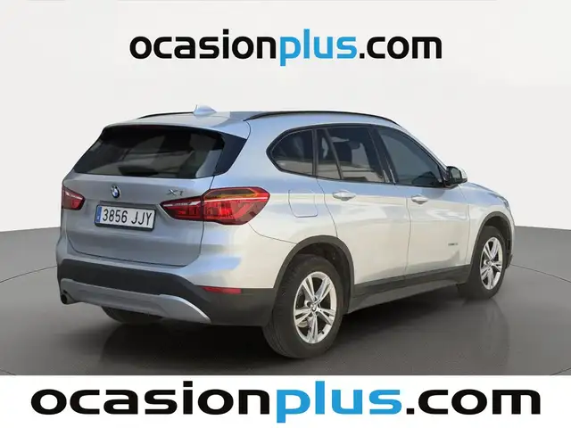 BMW X1 view 4