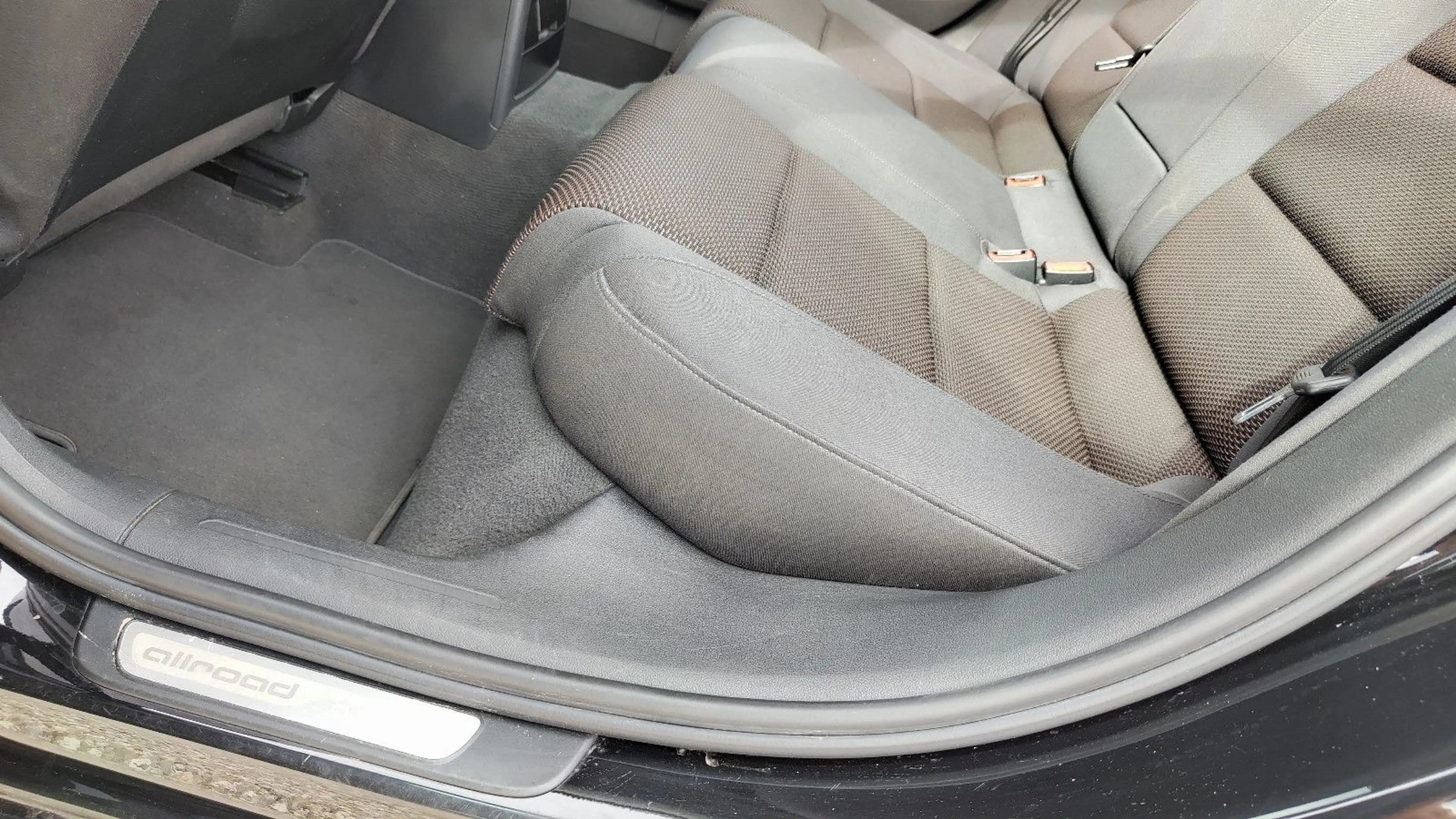 Audi A4 allroad quattro 2.0 TFSI Aut. Xenon*Navi*Pano — photo 28
