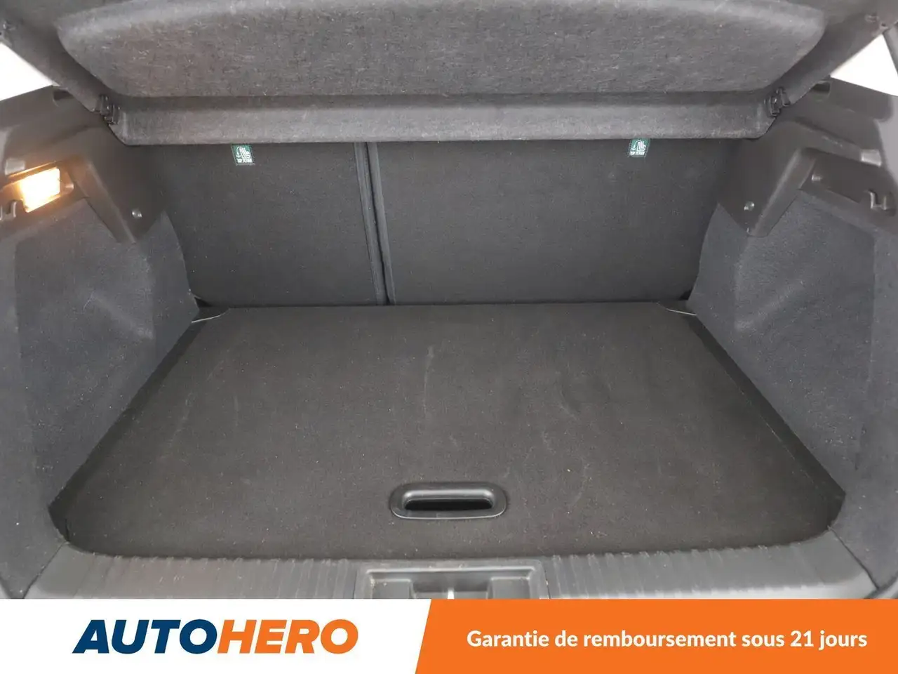 Renault Captur — photo 17