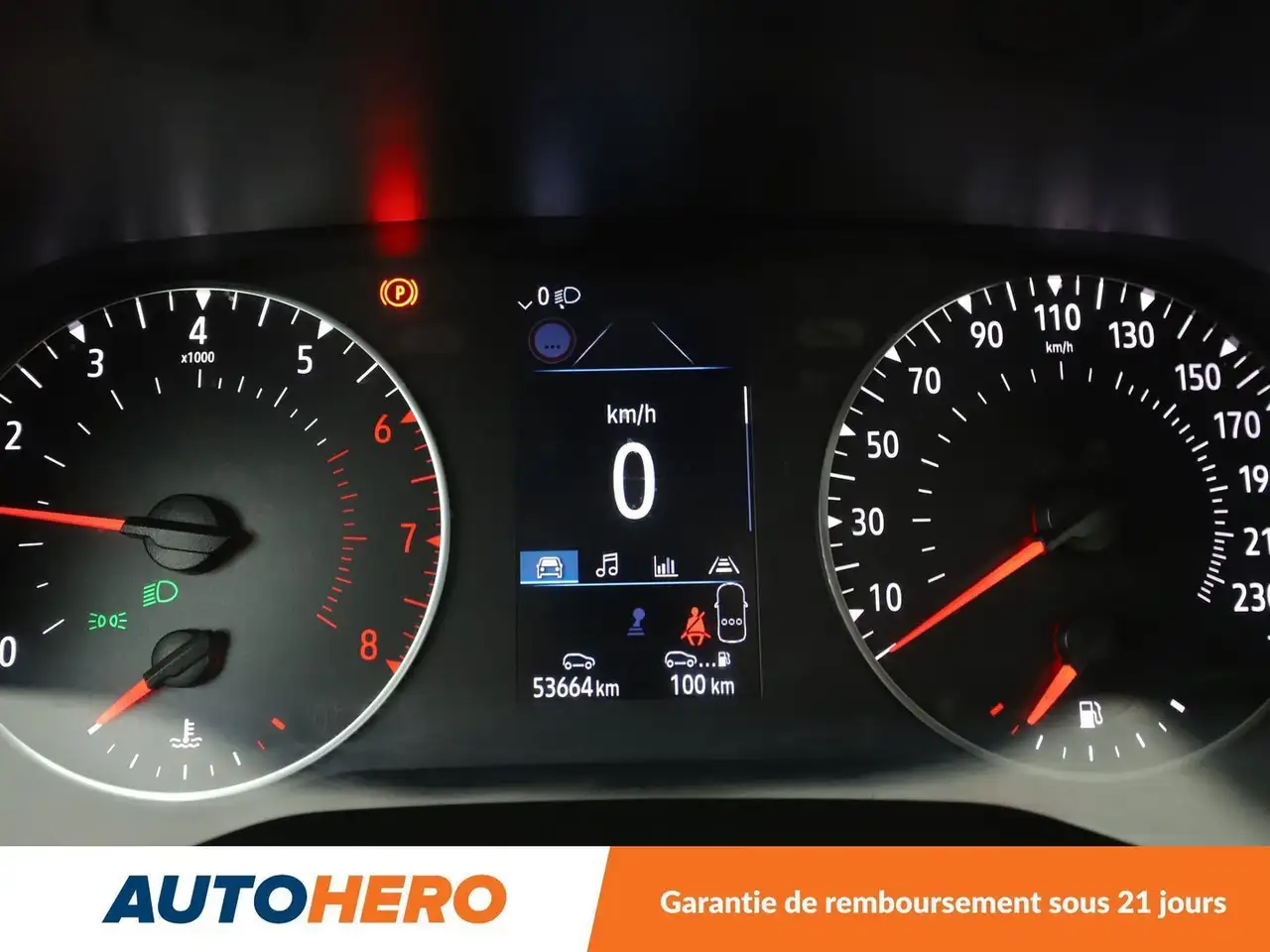 Renault Captur — photo 20