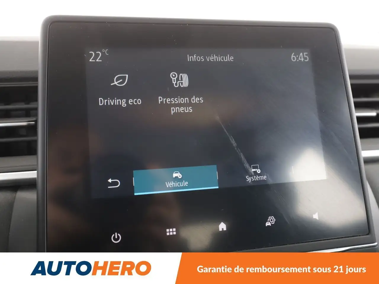 Renault Captur — photo 23