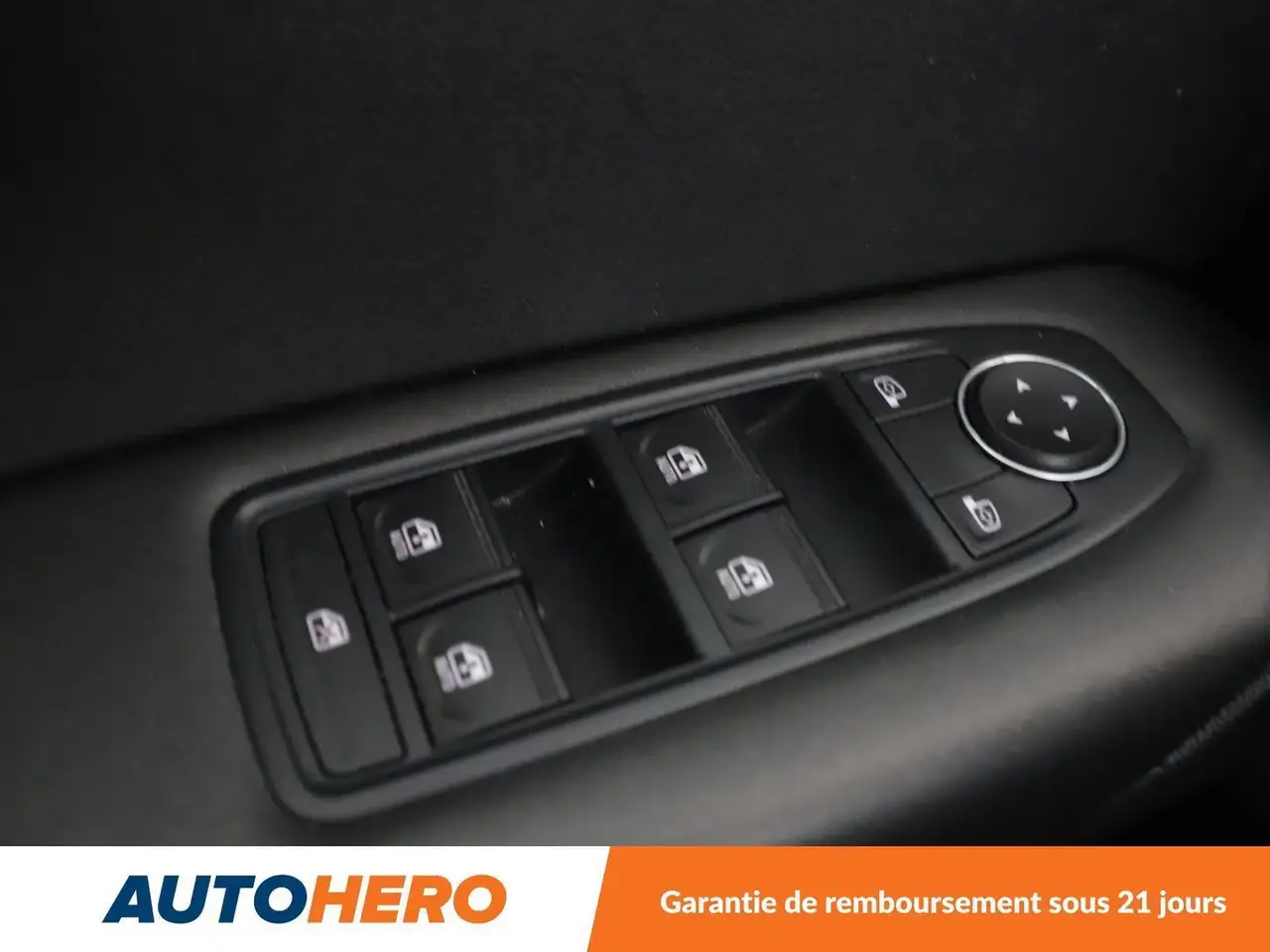 Renault Captur — photo 29
