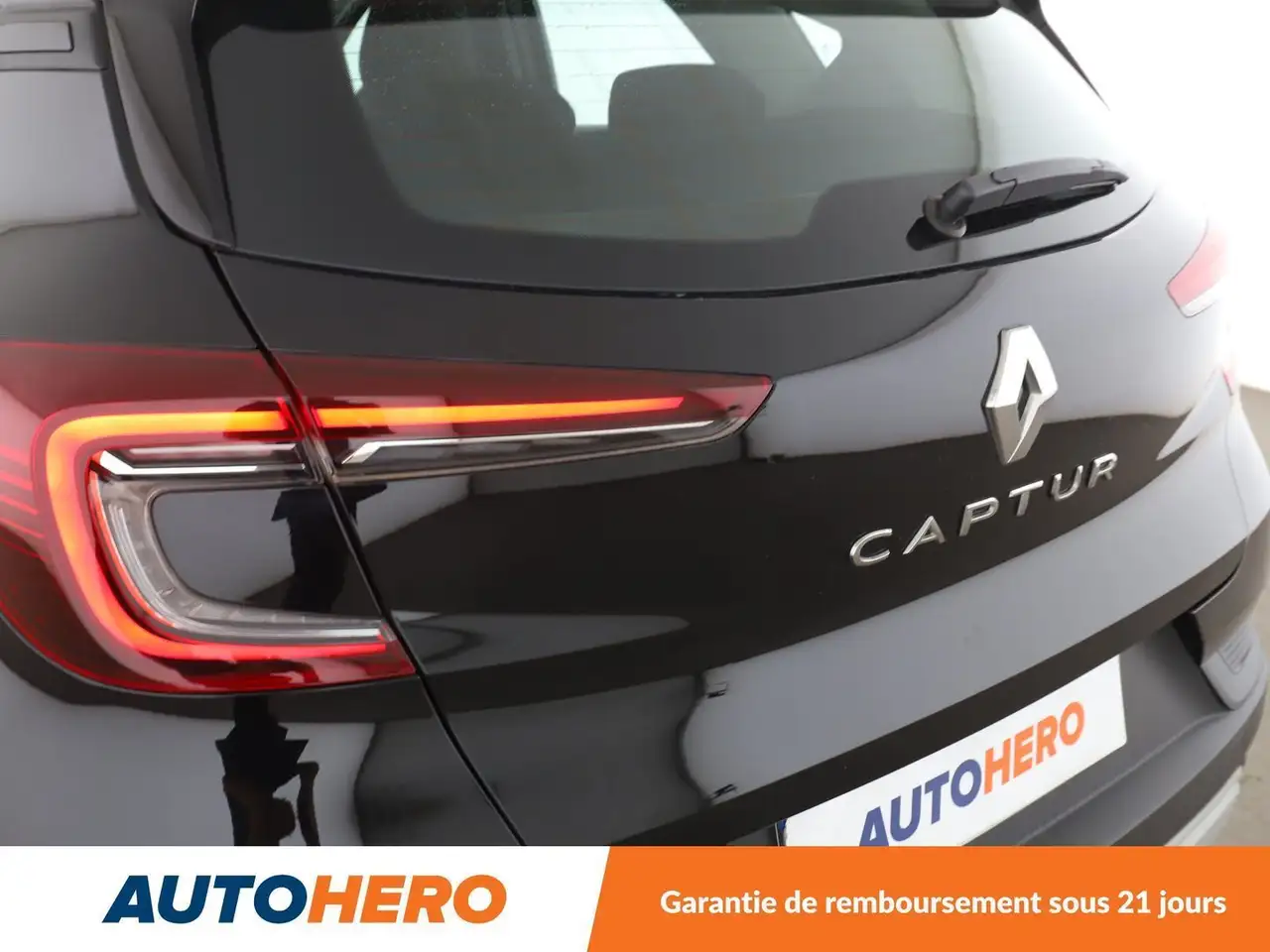 Renault Captur — photo 33