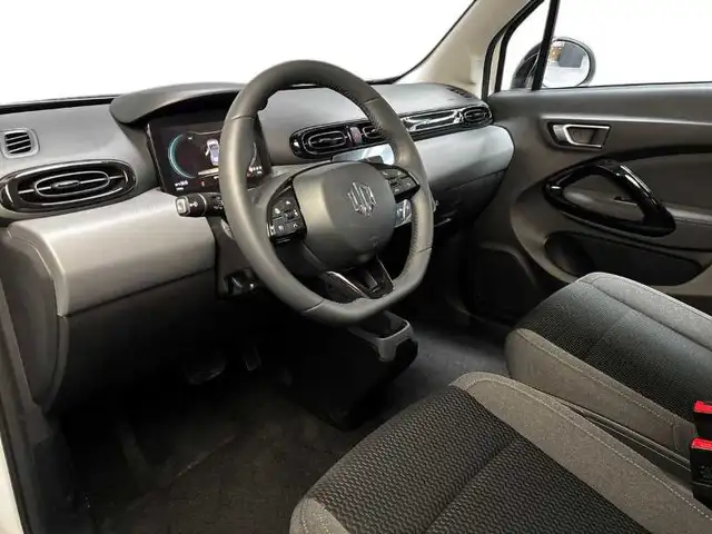 Leapmotor T03 view 11