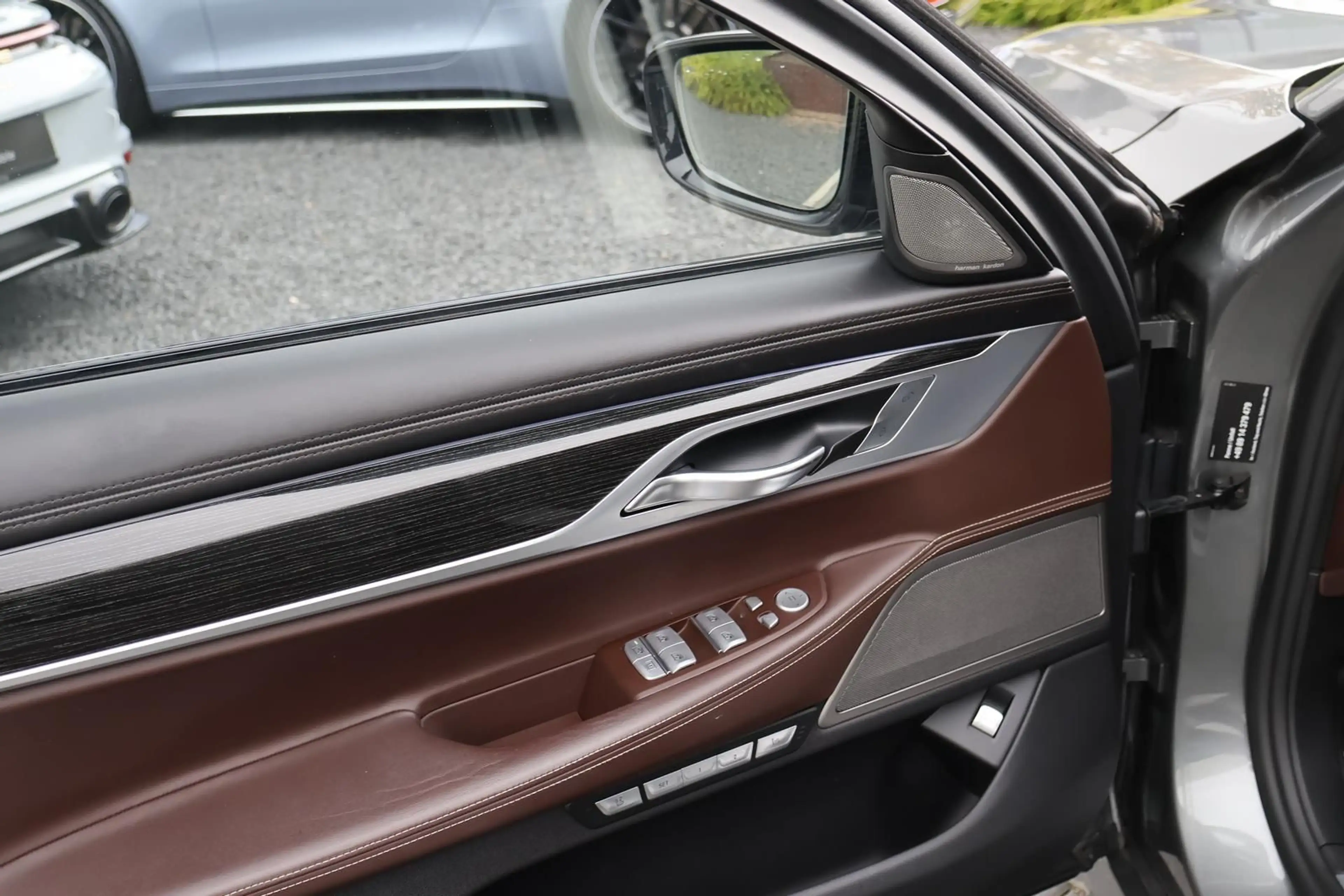 BMW 750 d xDrive M Sport-Massage-IntegralLenkung-LED — photo 11