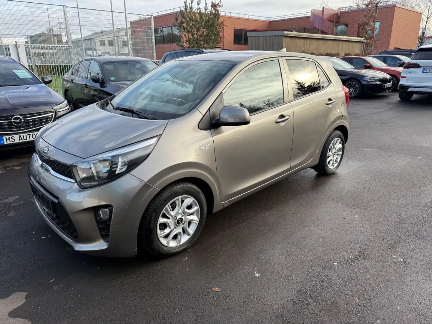 Kia Picanto Dream Team Argintiu - 1