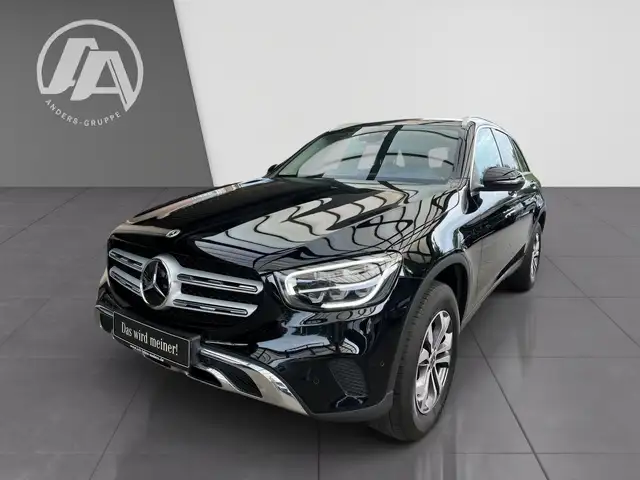 Mercedes-Benz GLC view 2