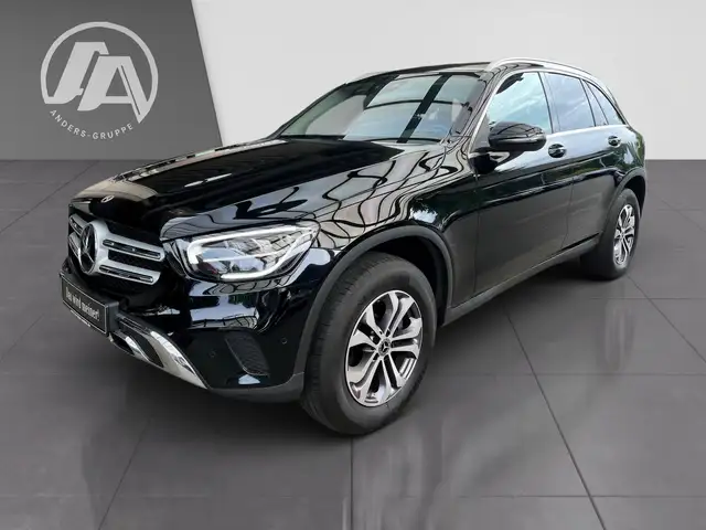 Mercedes-Benz GLC view 14