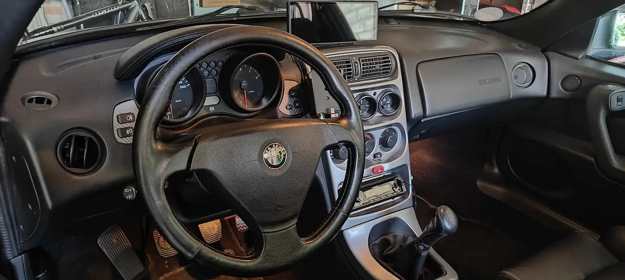 Alfa Romeo Spider 2.0-16V, foto 3