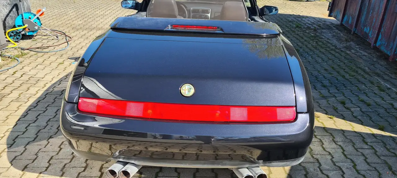 Alfa Romeo Spider 2.0-16V, foto 6