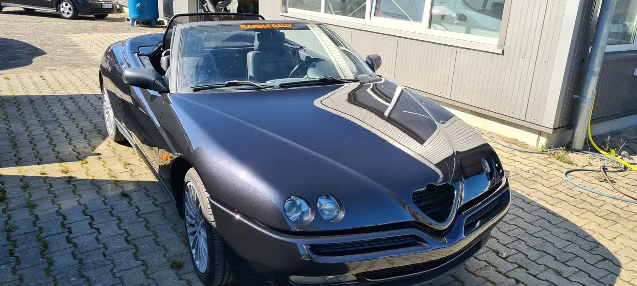 Alfa Romeo Spider 2.0-16V, foto 10