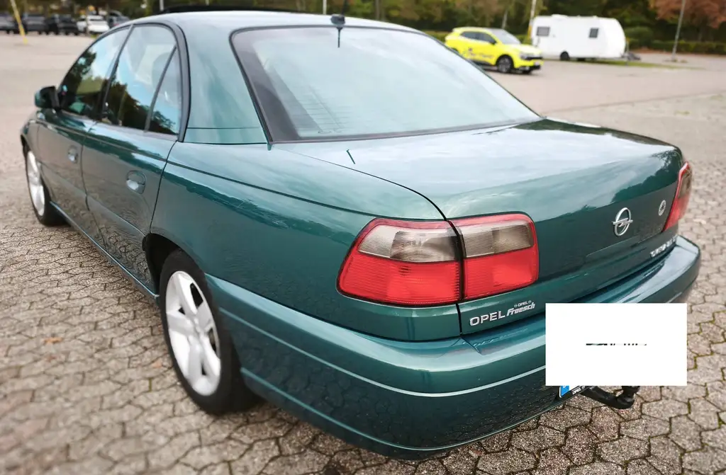 Opel Omega 2001 из Европы — купить под ключ