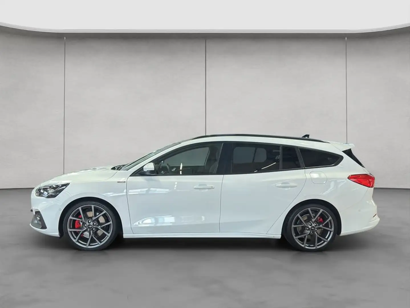 Ford Focus Turnier 2.3 EcoBoost S&S ST Wit - 2