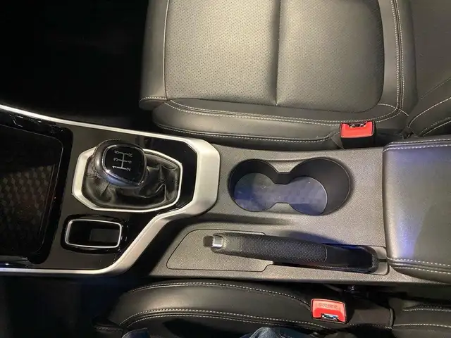 DR Automobiles DR5.0 view 12