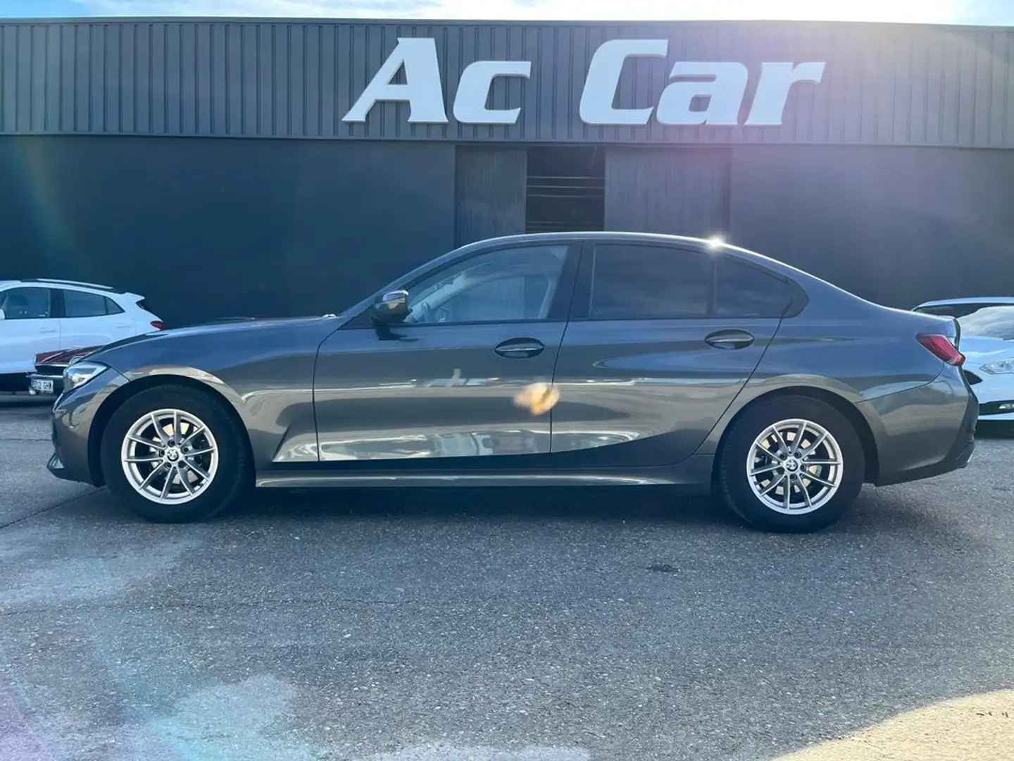 BMW 318 318d Auto. Gris - 2