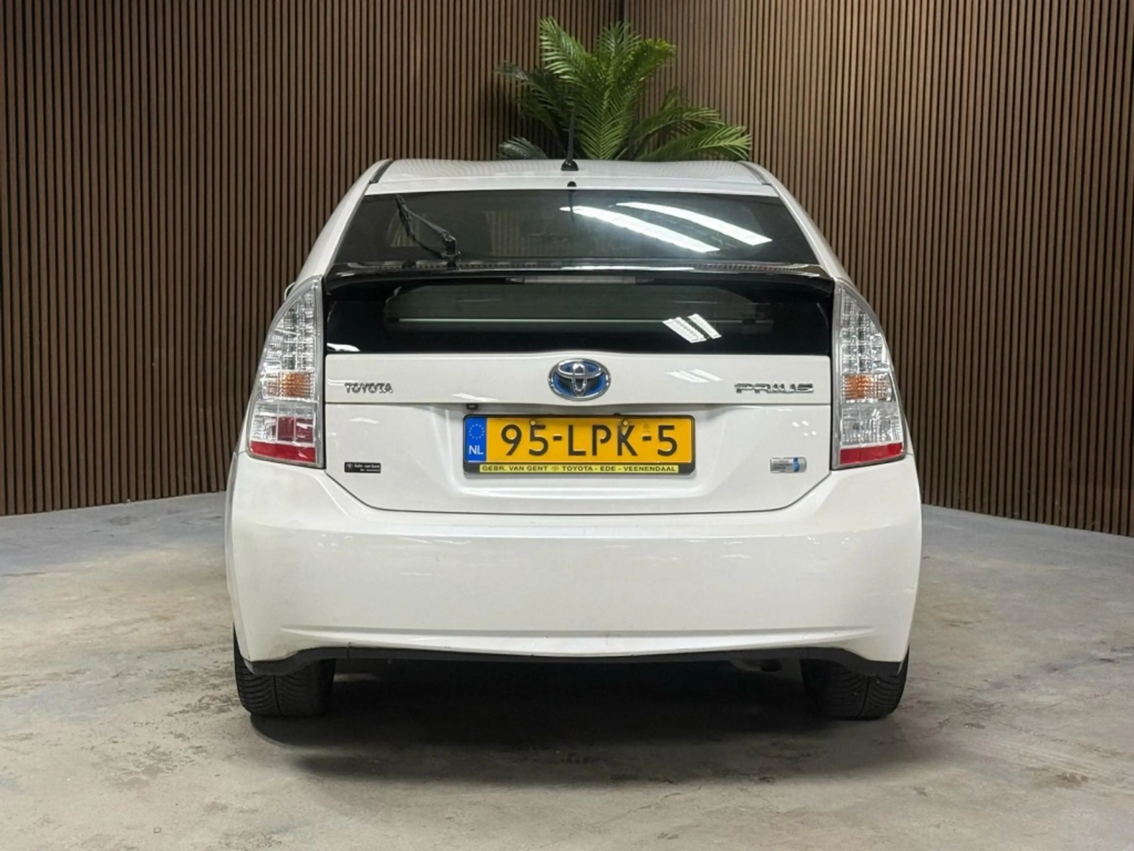 Toyota Prius 1.8 Dynamic — photo 5