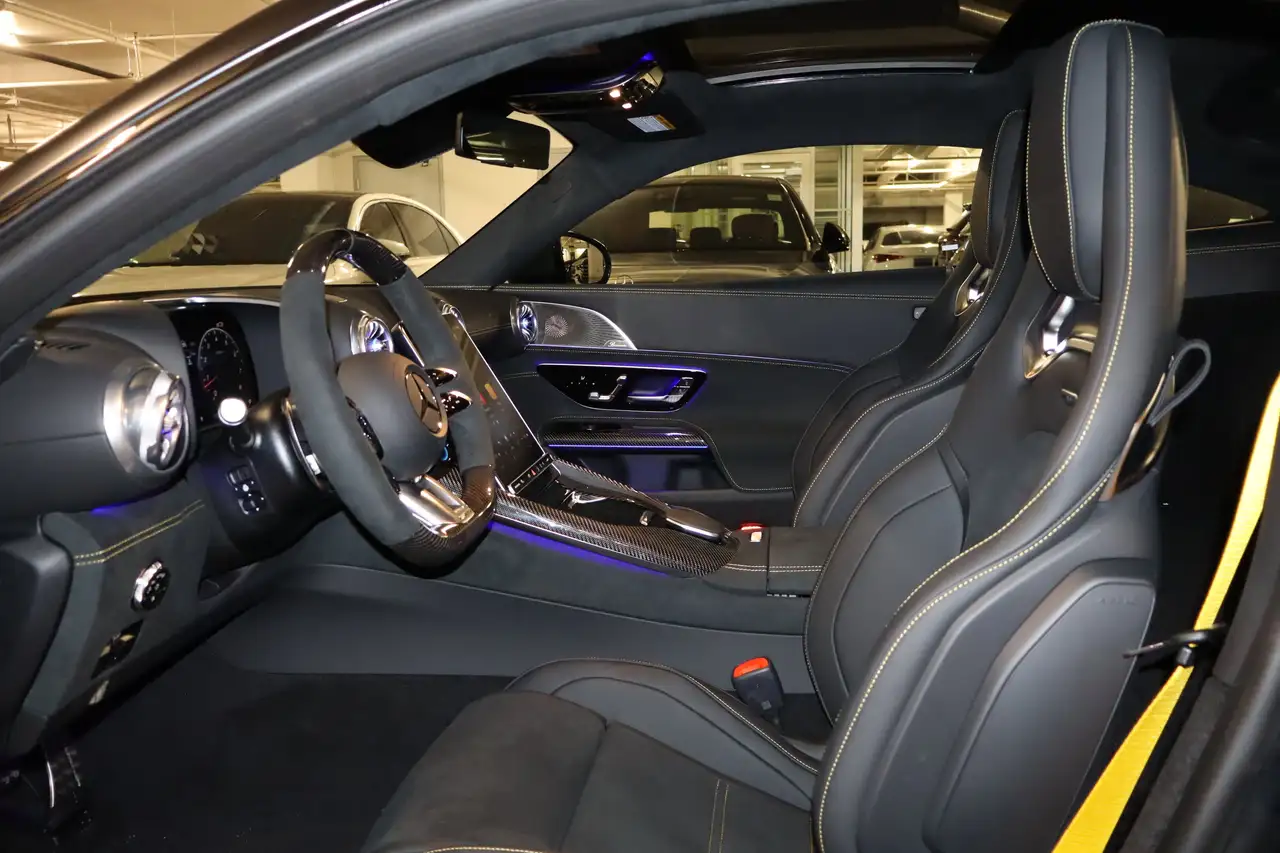 Mercedes-Benz AMG GT снимка Mercedes-Benz AMG GT