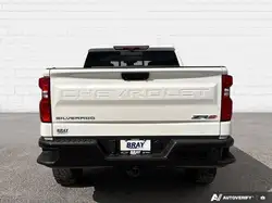 Chevrolet Silverado 1500 снимка Chevrolet Silverado 1500