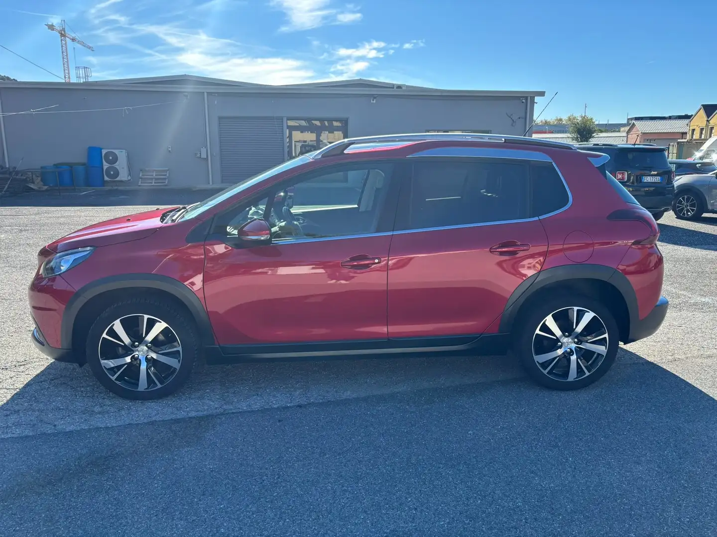 Peugeot 2008 2008 1.6 bluehdi Allure 100cv my16 Rood - 2
